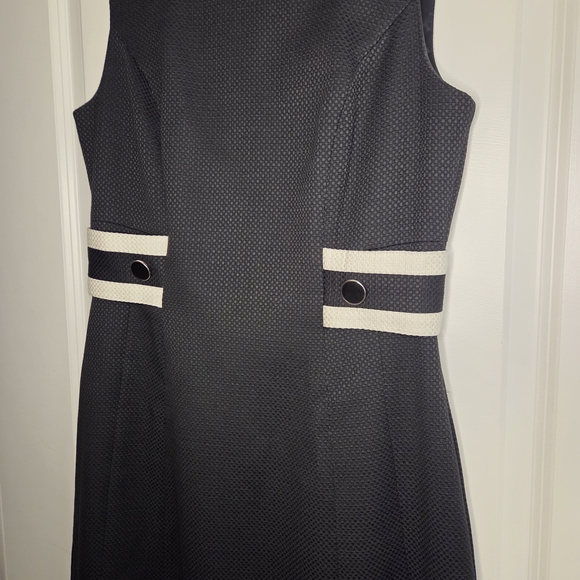 Hobbs London Elegant Black and White Sleeveless Sheath Dress Size 8 Preloved - Picture 6 of 11